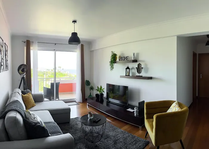 The Pink - Holidays In Madeira Island