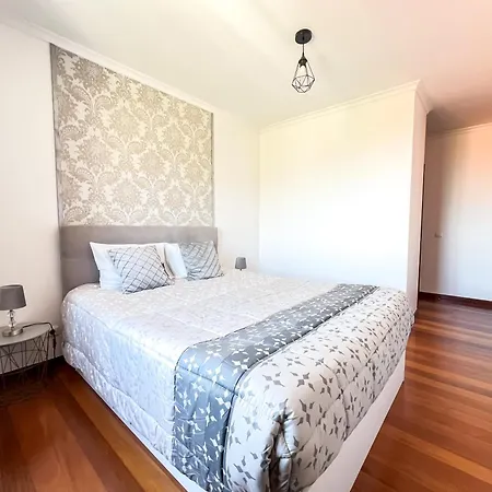 The Pink - Holidays In Madeira Island Διαμέρισμα Caniço