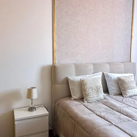 The Pink - Holidays In Madeira Island * カニコ