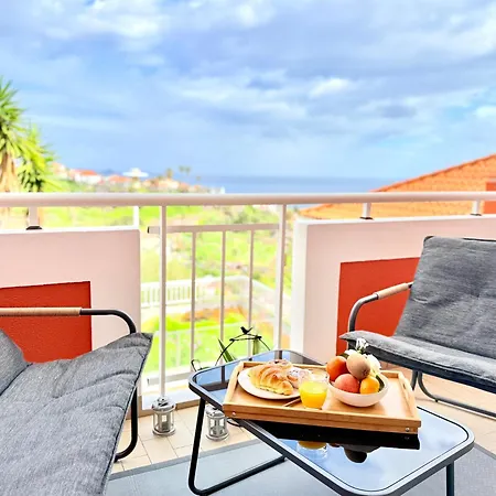 Апартаменты The Pink - Holidays In Madeira Island