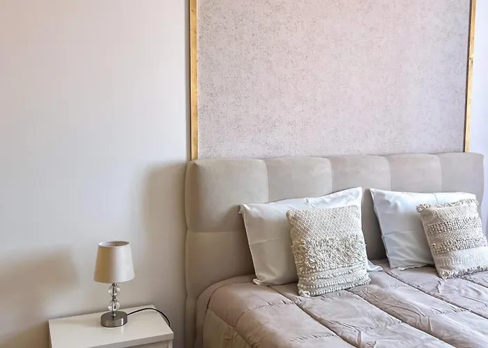 The Pink - Holidays In Madeira Island * קאניקו